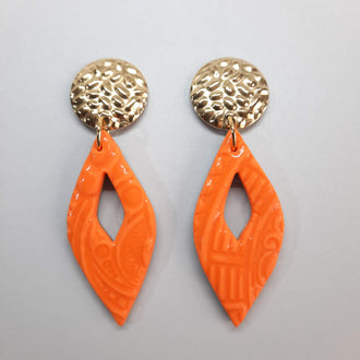 Pendientes Madrid Naranja con Base Dorada