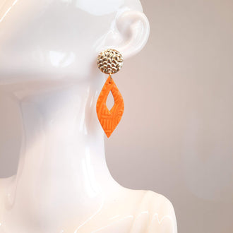 Pendientes Madrid Naranja con Base Dorada