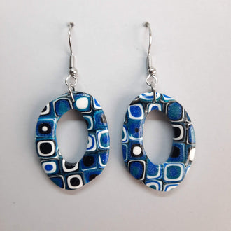 Pendientes Ovalado Pasión Azul con Ganchos