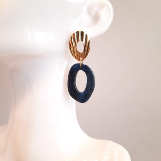 Pendientes Ovalados Labradorita Azul con Base Dorada