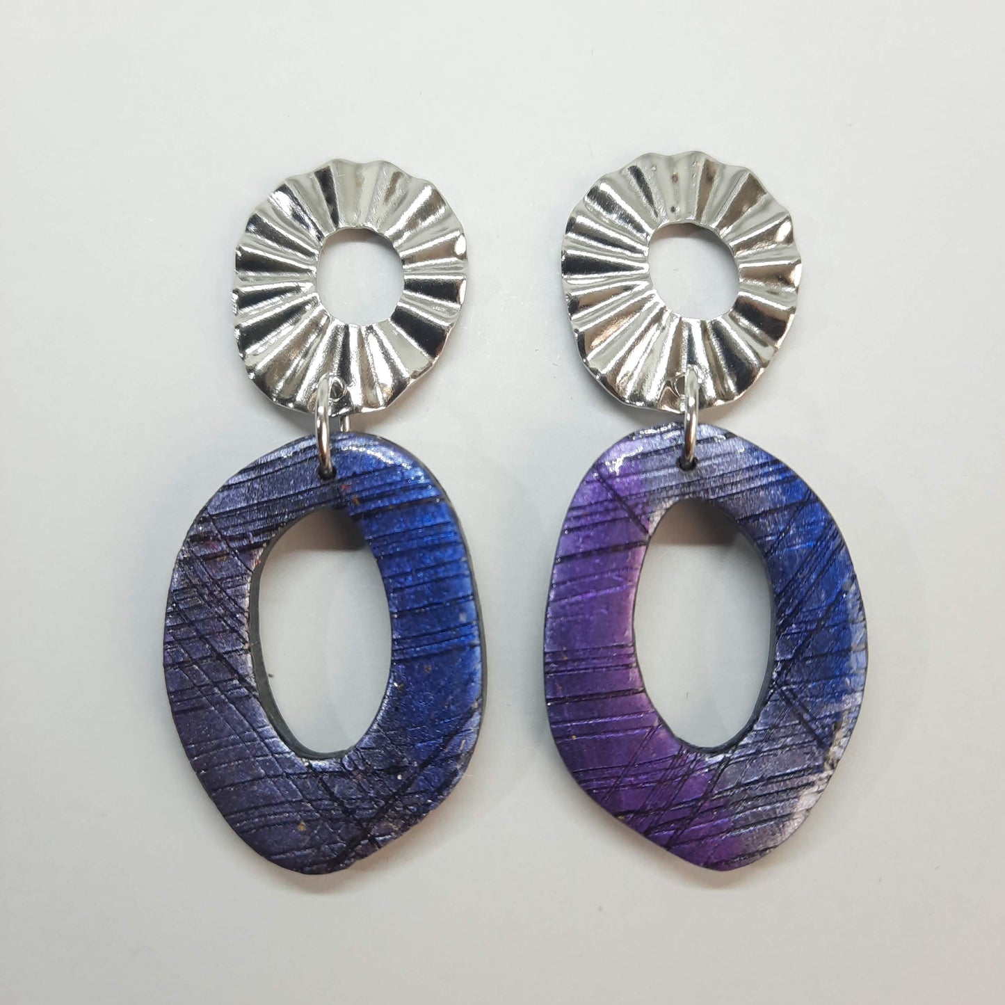 Pendientes Ovalados Labradorita Violeta Con Base Plateada
