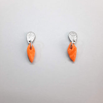 Pendientes Pequeñitos Naranja con Base Plateada