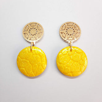 Pendientes Redondos Medianos Amarillos con Base Dorada
