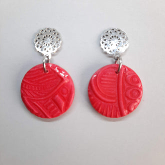 Pendientes Redondos Rojos con Base Acero