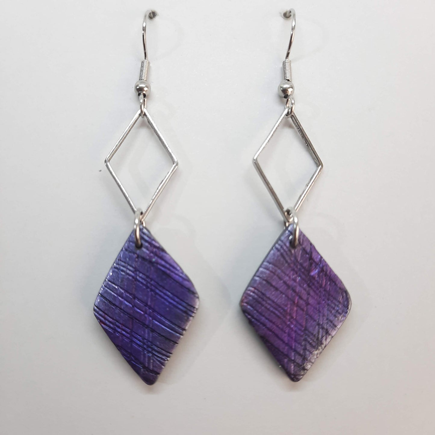 Pendientes Rombo Labradorita Violeta con Ganchos