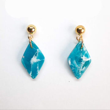 Pendientes Rombo Pequeños Aguamarina con Base Dorada