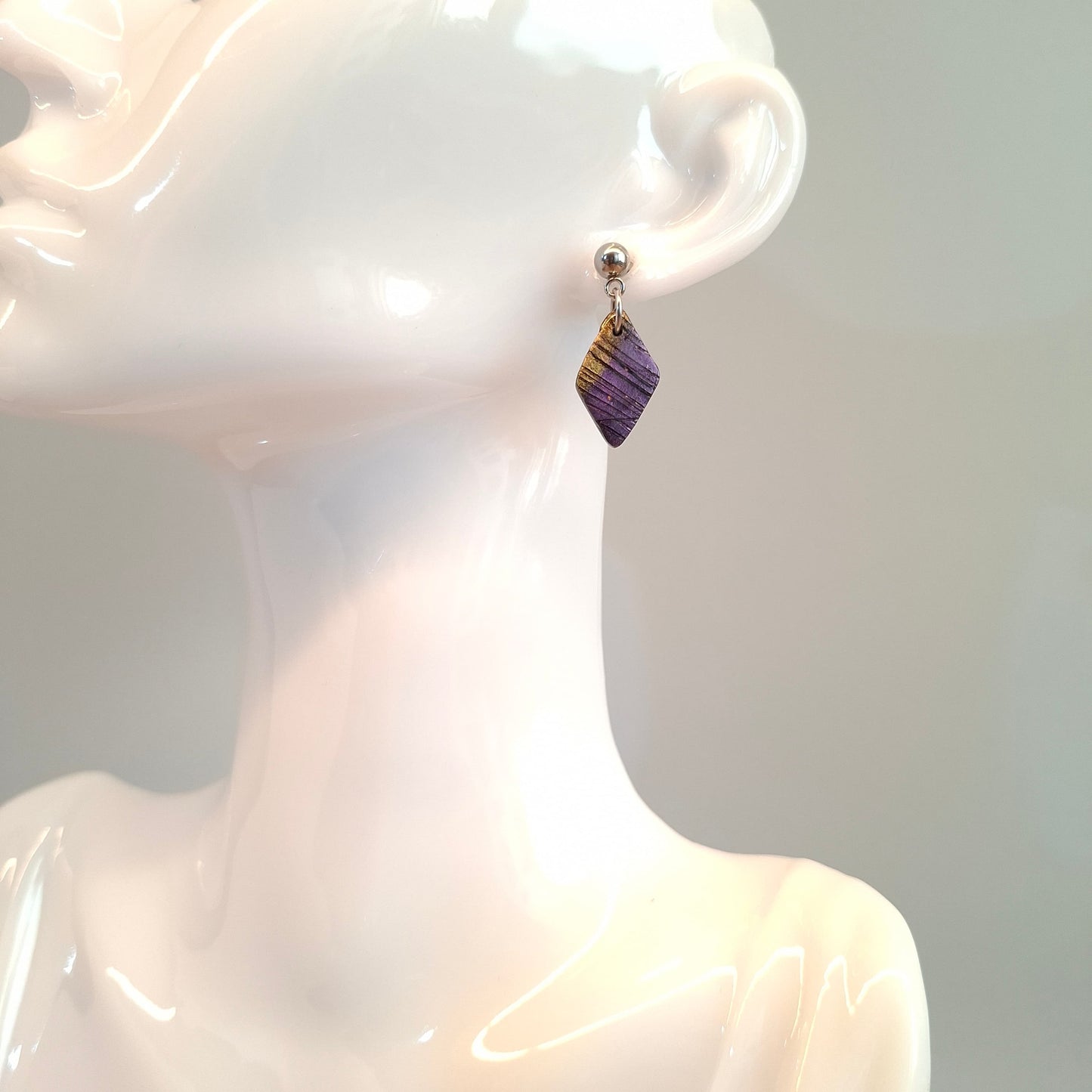 Pendientes Rombo Labradorita Violeta con Base Plateada