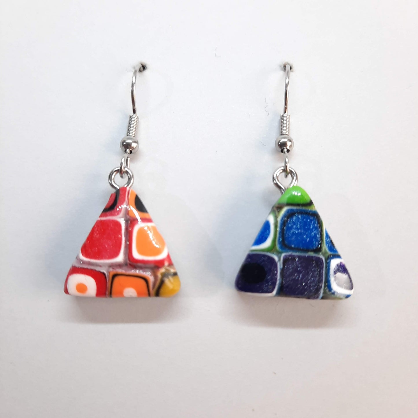 Pendientes Triángulo Arcoíris Con Ganchos