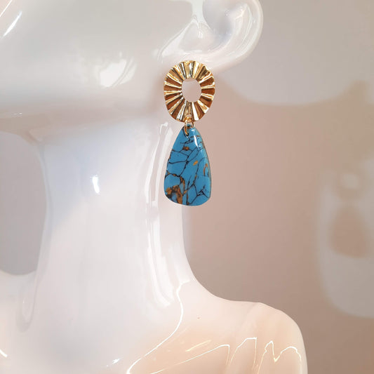Pendientes Amor Turquesa con Base Dorada