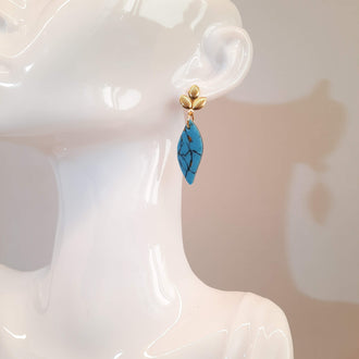 Pendientes Barcelona Turquesa con Base Dorada