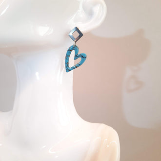 Pendientes Corazón Hueco Turquesa con Base Acero