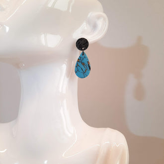 Pendientes Gota Medianos Turquesa con Base Negra