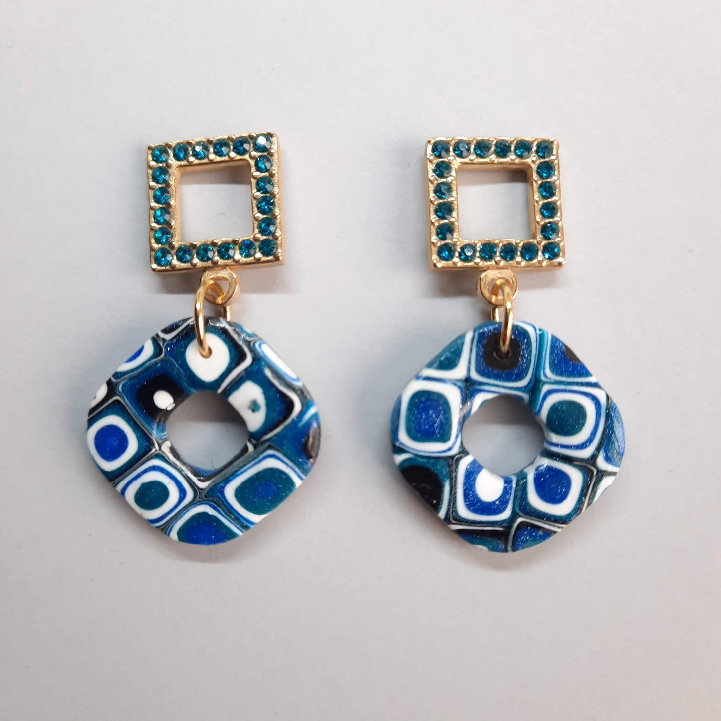 Pendientes Valencia Pasión Azul con Base Dorada y Strass