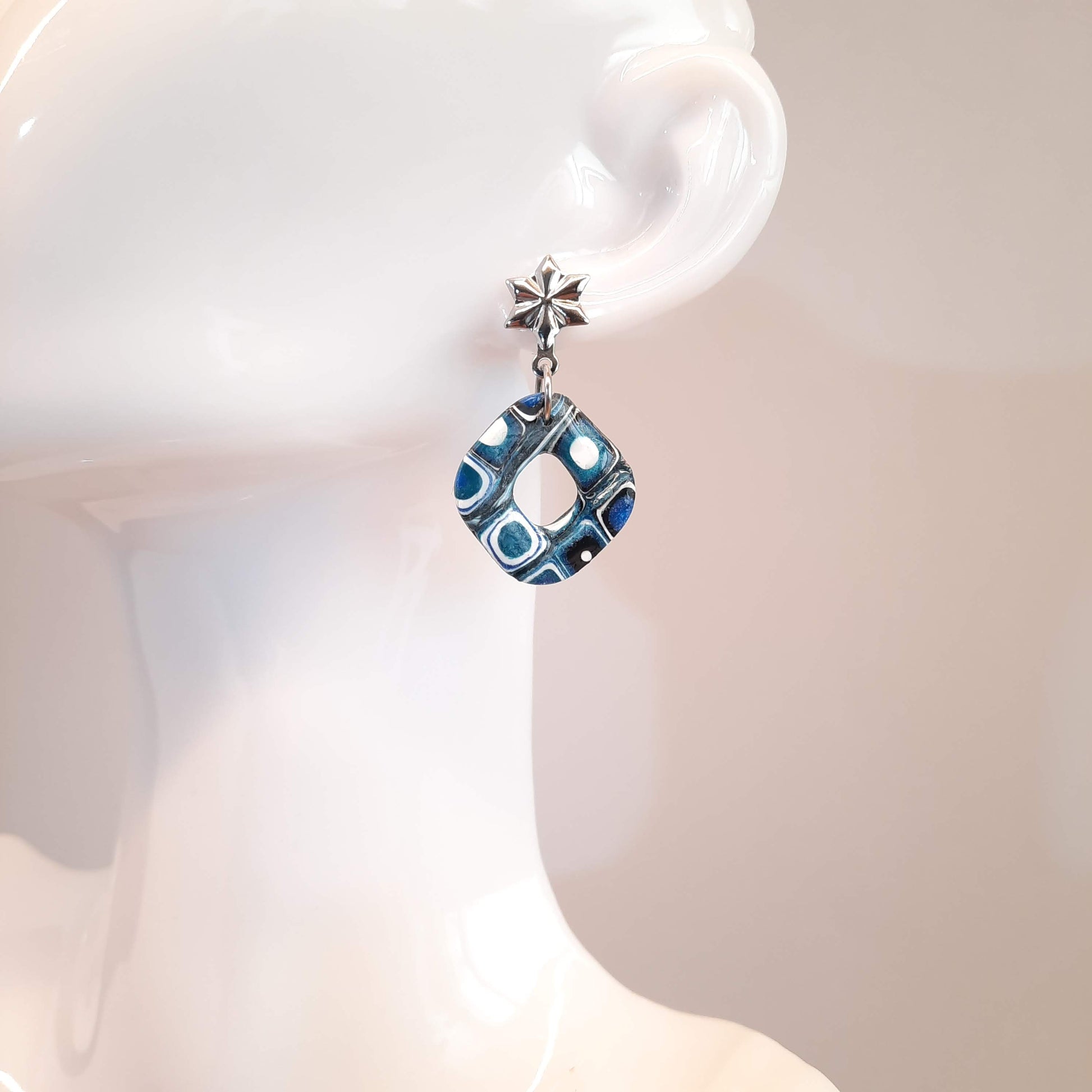 Pendientes Valencia Pasión Azul con Base Plateada