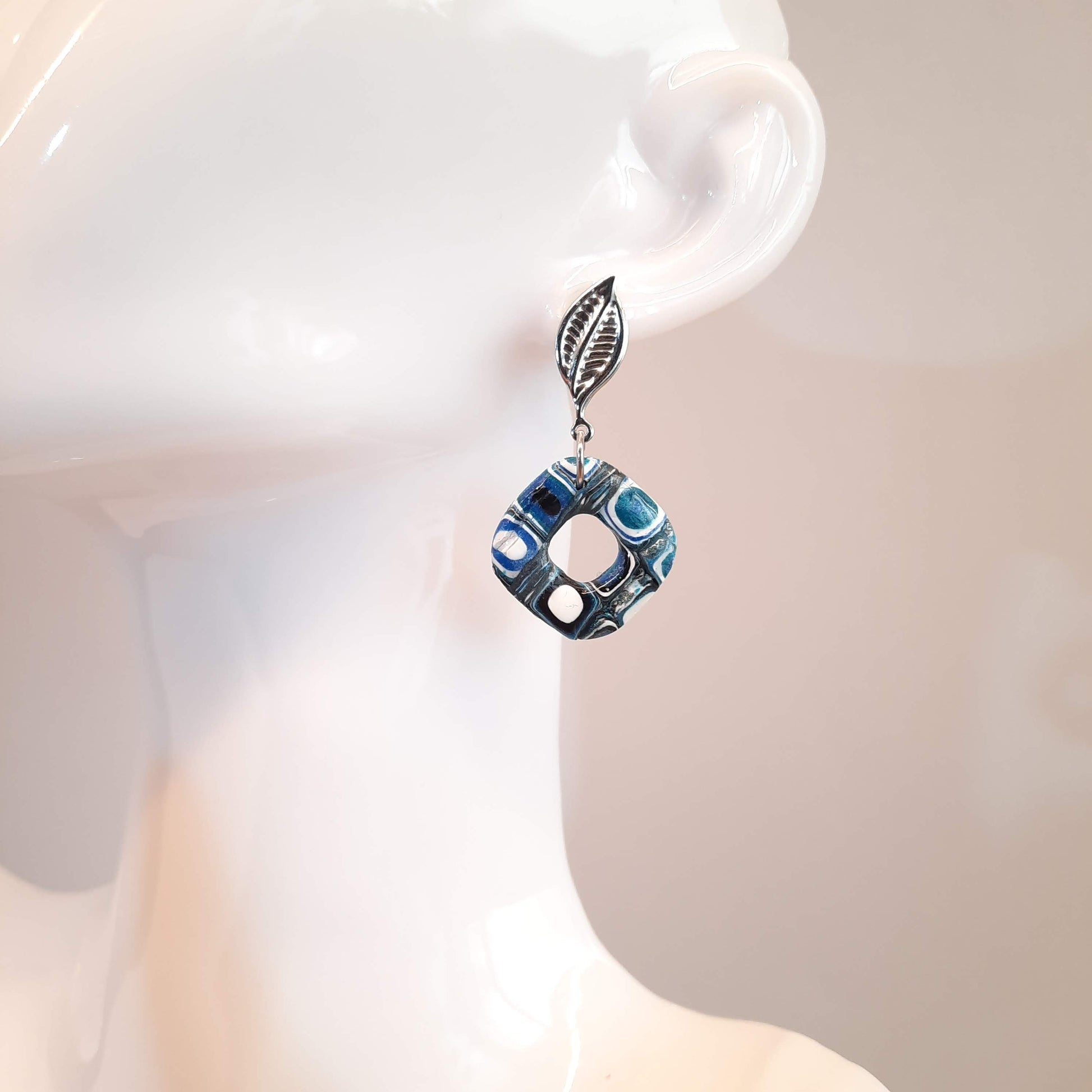 Pendientes Valencia Pasión Azul con Base Plateada